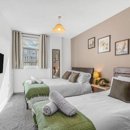 Oriental Suite 2 Bed 2 Bath Netflix And Free Parking, Games- Maihom برمنغهام المظهر الخارجي الصورة