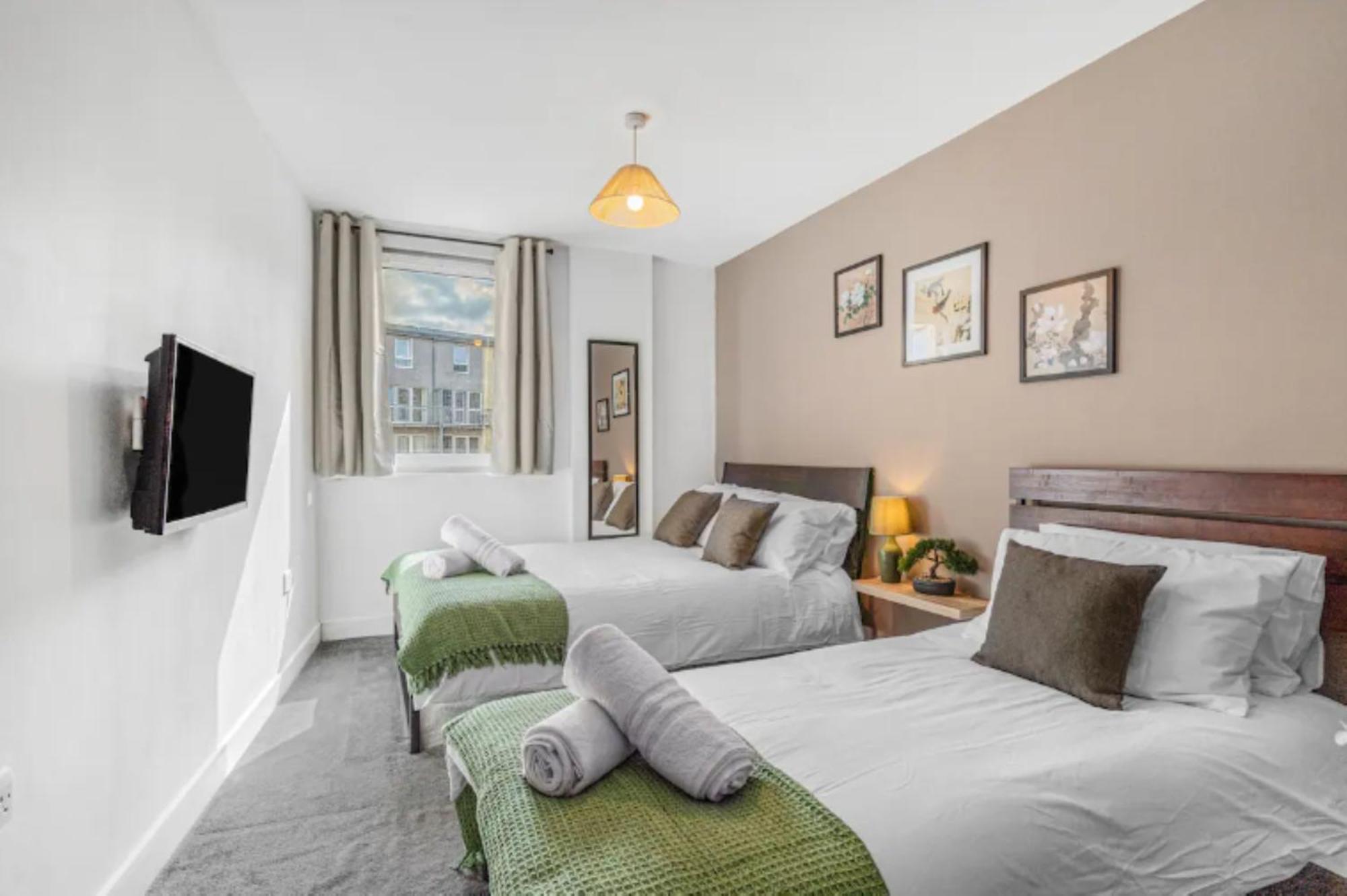 Oriental Suite 2 Bed 2 Bath Netflix And Free Parking, Games- Maihom برمنغهام المظهر الخارجي الصورة