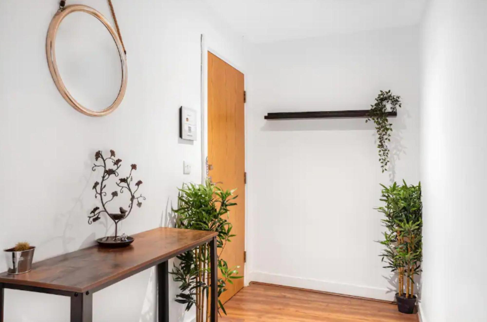 Oriental Suite 2 Bed 2 Bath Netflix And Free Parking, Games- Maihom برمنغهام المظهر الخارجي الصورة